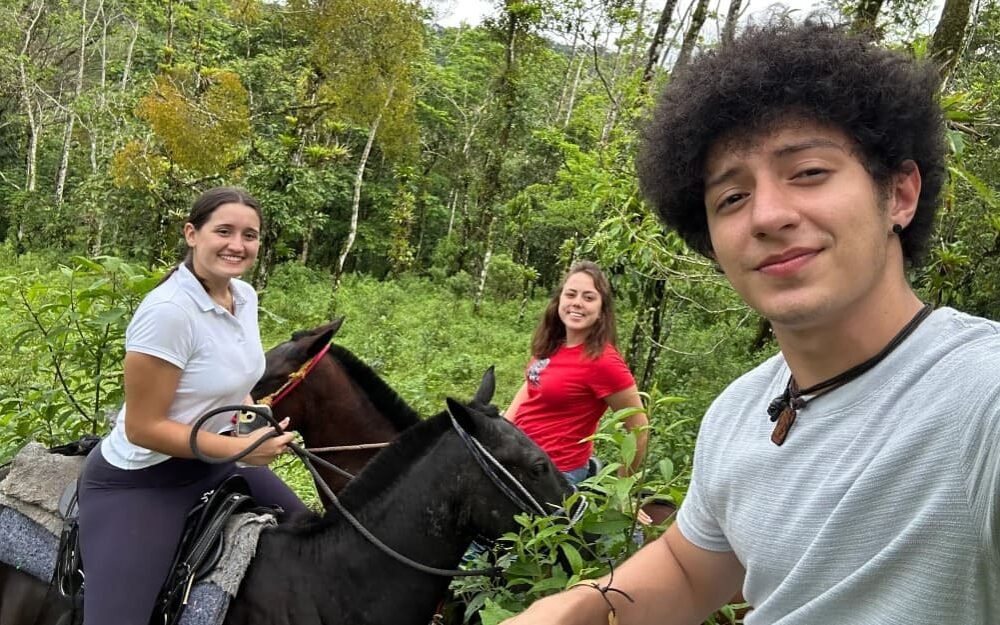 HORSEBACK FARM RIDE ARENAL