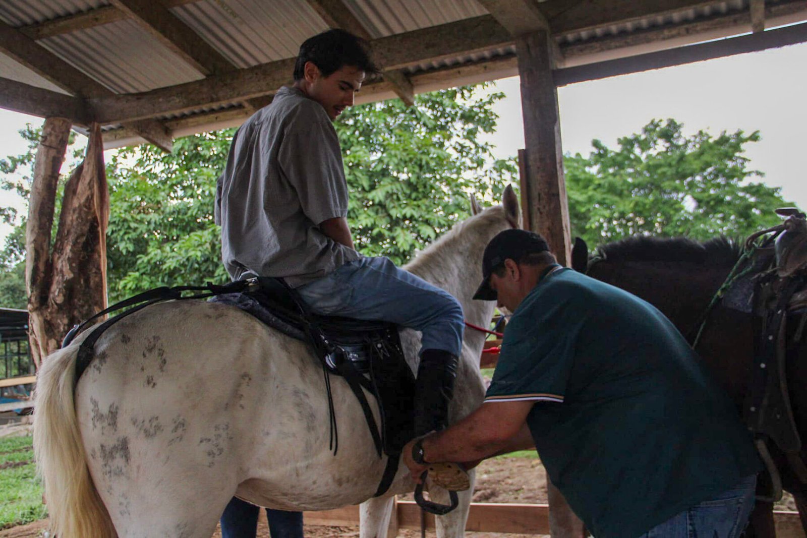 HORSEBACK FARM RIDE ARENAL